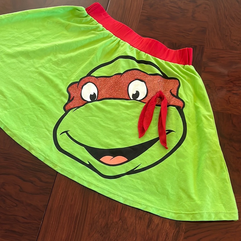 Nickelodeon *NWOT* Women's Teenage Mutant Ninja Turtles Raphael Skirt